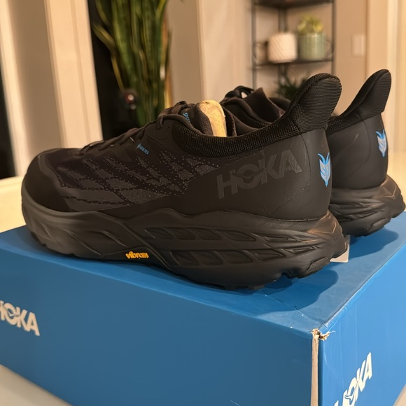 Hoka One One Speedgoat 5 GTX - Picture 2 of 7